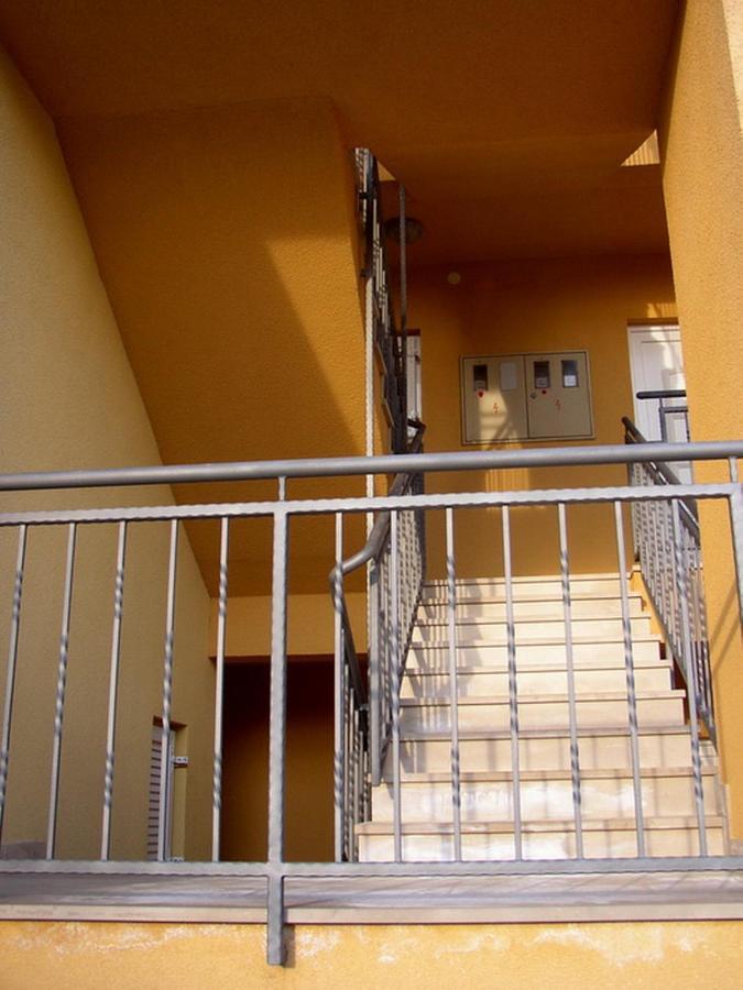 Apartments Jtv Simuni Kolan Exteriör bild